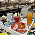Sea Sky شقة تْشيفالو